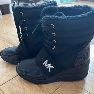 Michael Kors kids boots